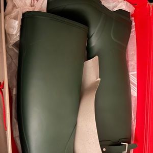 Brand new hunter boots never worn